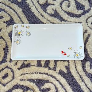Kate Spade Dahlia bathroom accessory tray